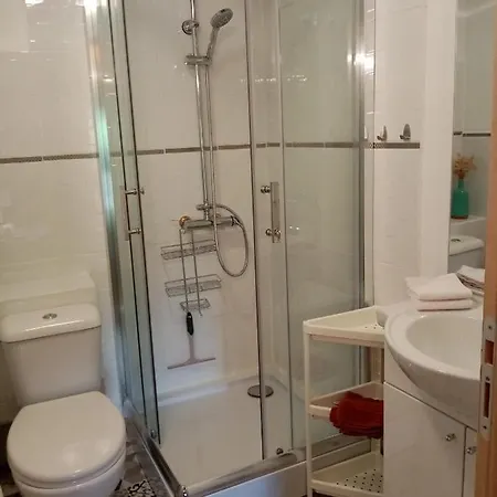 Chambre D'hotes Acces Separe Et Possibilite Table D'hotes Sur Reservation Accommodatie bij particulieren Ver (Manche)