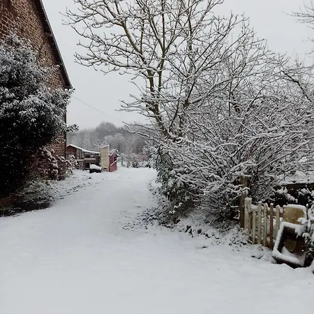 Chambre D'hotes Acces Separe Et Possibilite Table D'hotes Sur Reservation Accommodatie bij particulieren Ver (Manche)