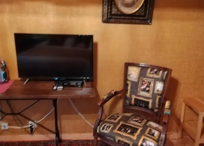 Privat bolig Chambre D'hotes Acces Separe Et Possibilite Table D'hotes Sur Reservation Ver (Manche)